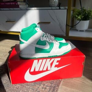 Nike Dunk High ‘Stadium Green White’